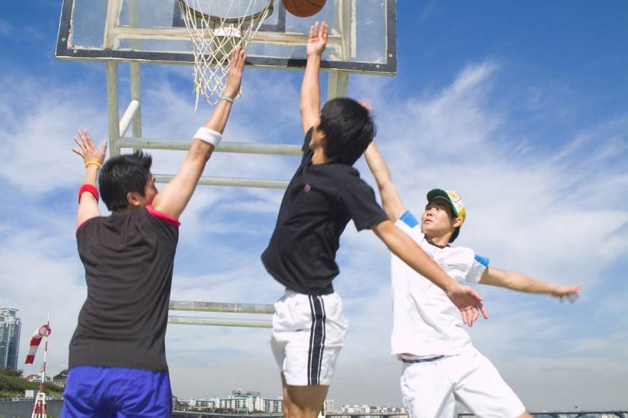 天天体育 理疗师的门诊日：球员日常恢复中的沟通技巧